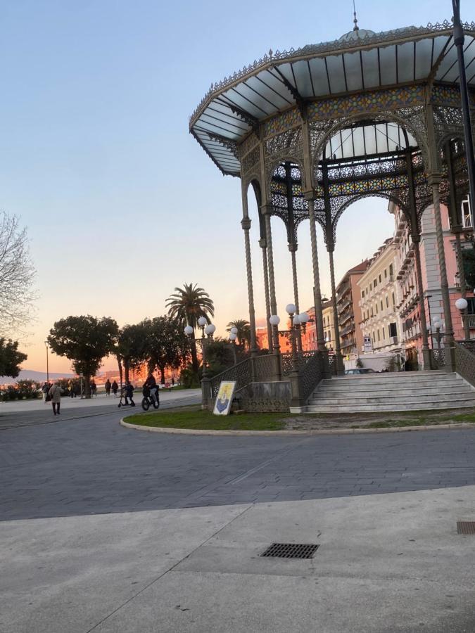La Casa Di Nonna Cristina Villa กาสเตลลัมมาเร ดิ สตาเบีย ภายนอก รูปภาพ